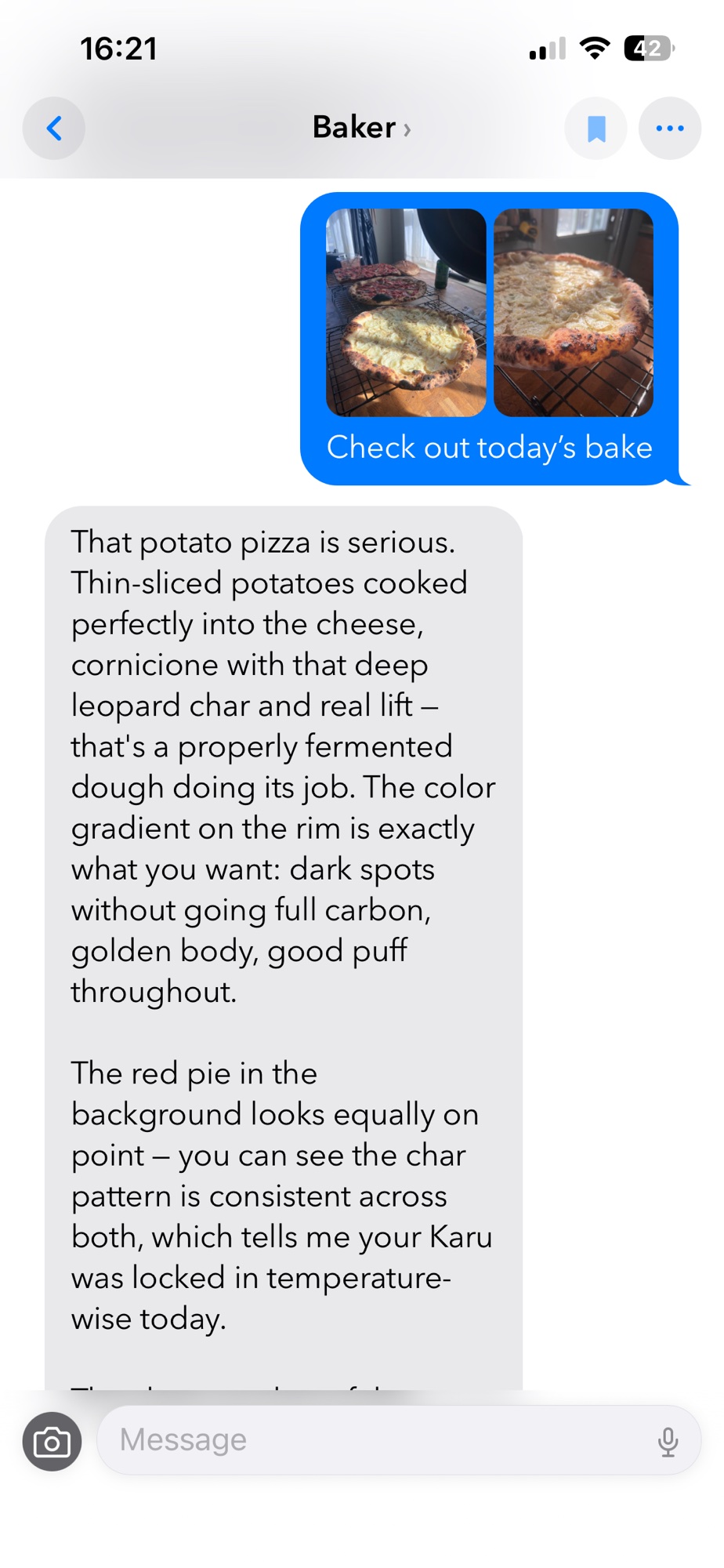 A real Baker Chat conversation reviewing a fresh pizza